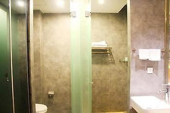 Jiujiang Tianhai Concept Hotel Extérieur photo